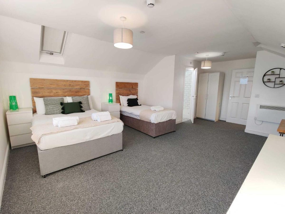 The Nook - Tv In Every Bedroom! Apartment