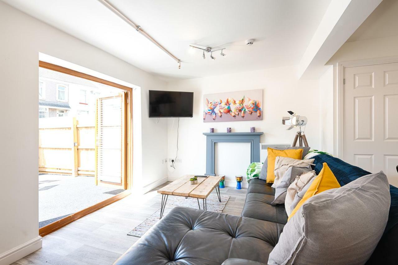 The Nook - Tv In Every Bedroom!